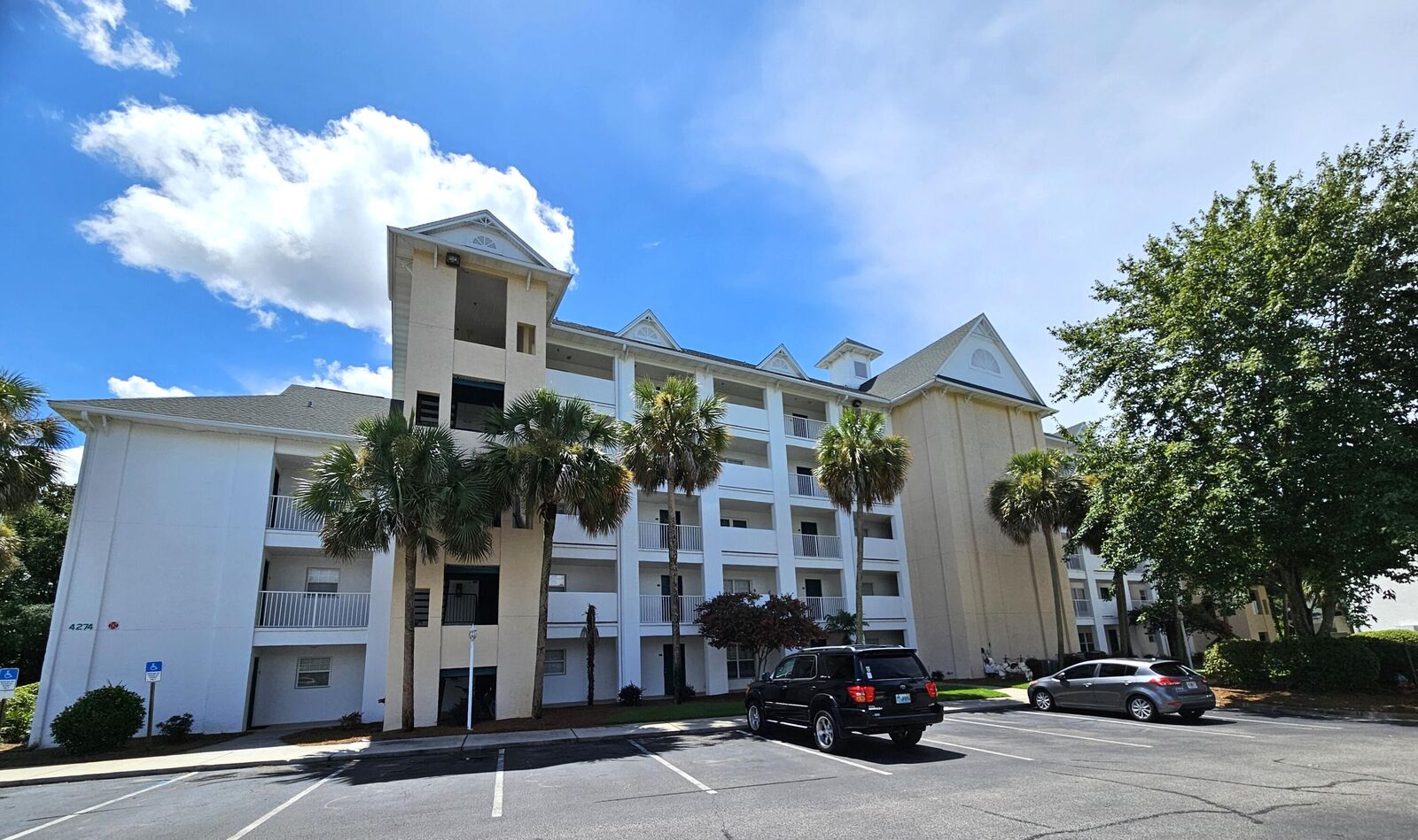 Property Photo:  4276 Calinda Lane Apt 125  FL 32578 