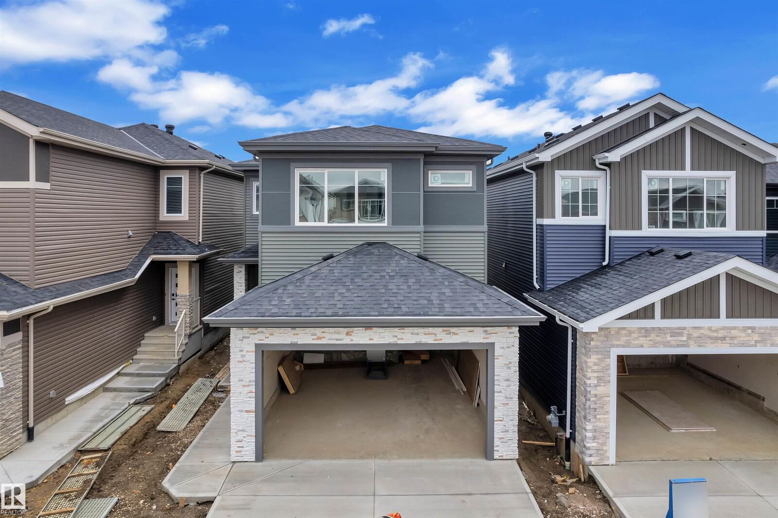 Property Photo: 3519 42 Avenue AB T4X 3A7