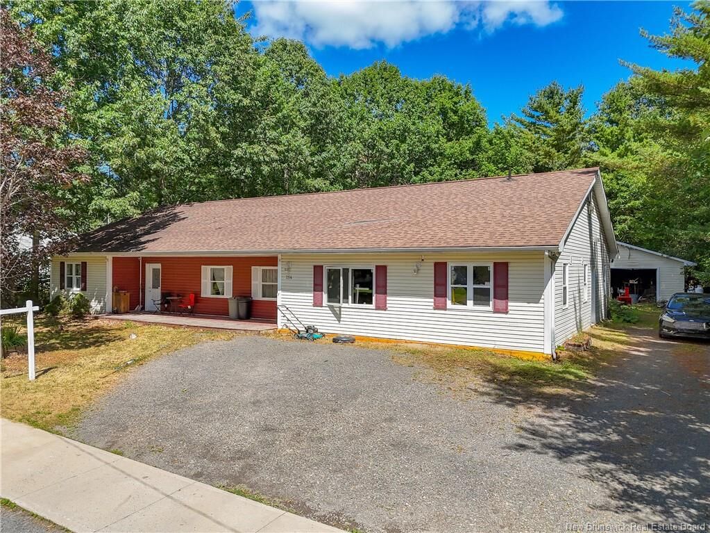Property Photo:  254 Macpherson Street  NB E3A 4X6 