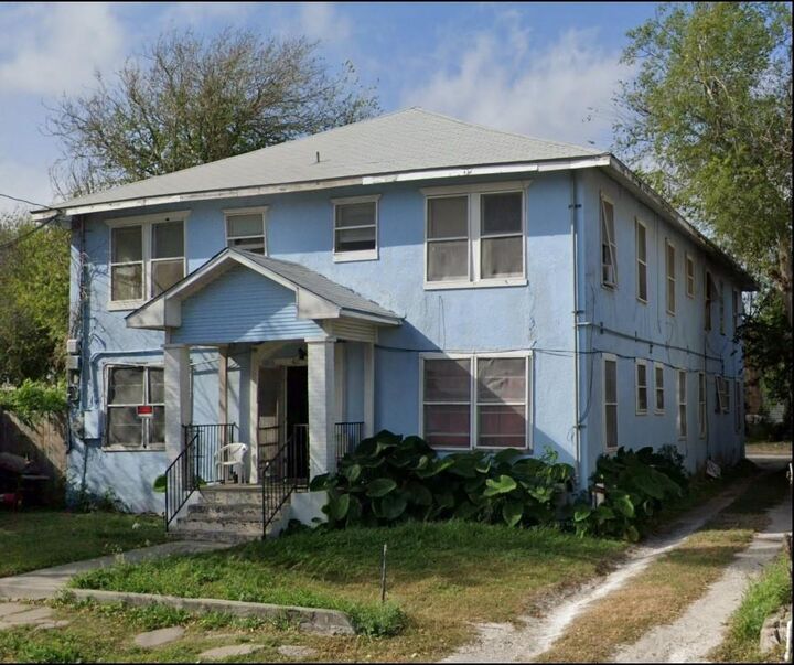 Property Photo:  411 Waco Street  TX 78401 