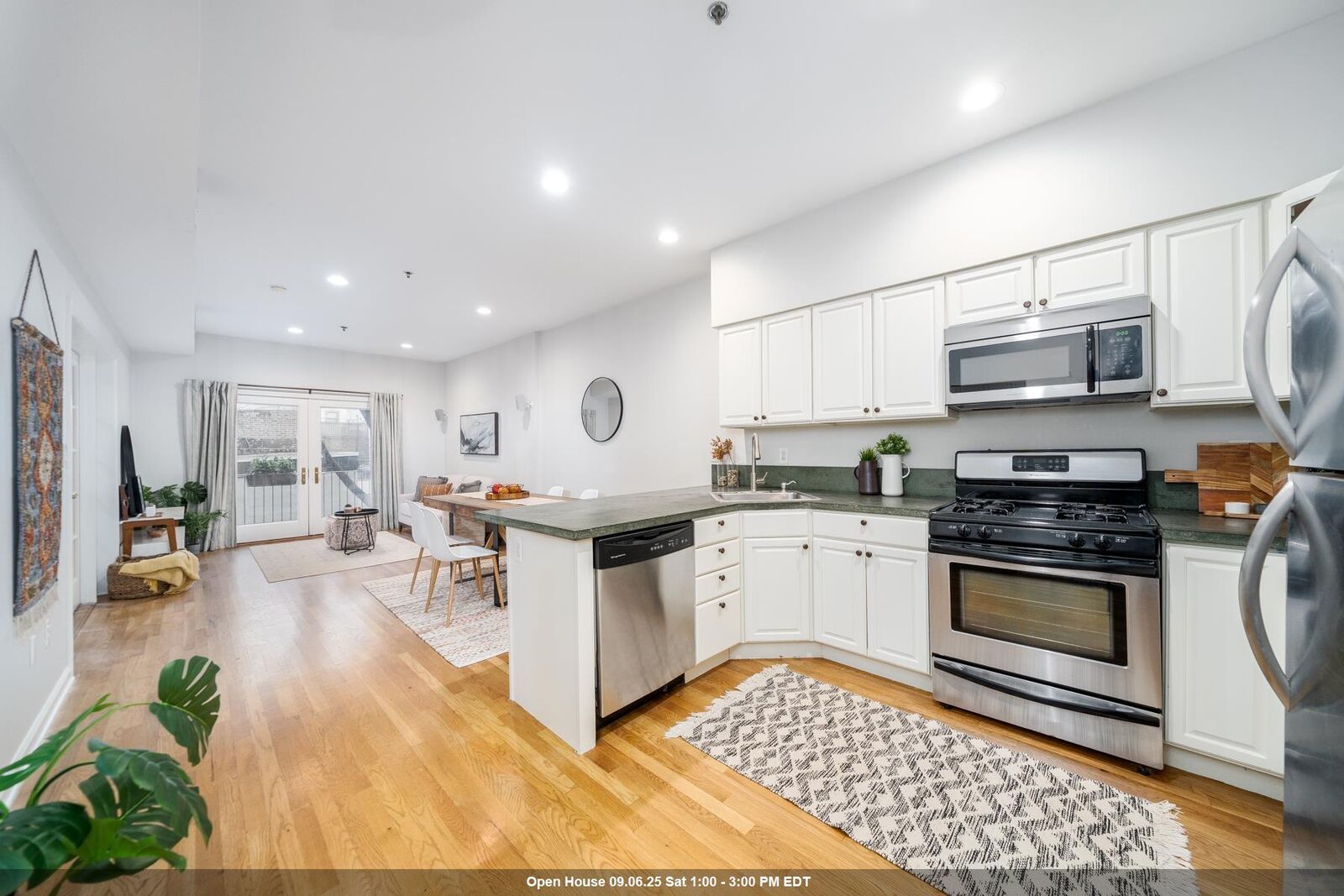 Property Photo: 95 Garden St 2A NJ 07030