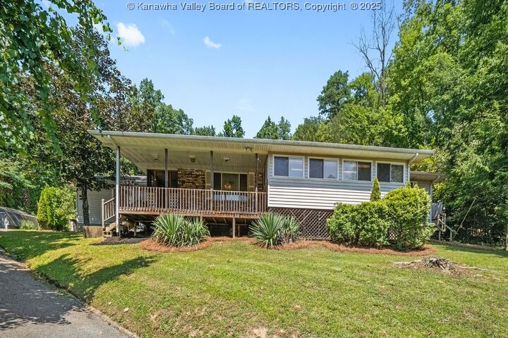 72 Baltic Drive  Elkview WV 25071 photo
