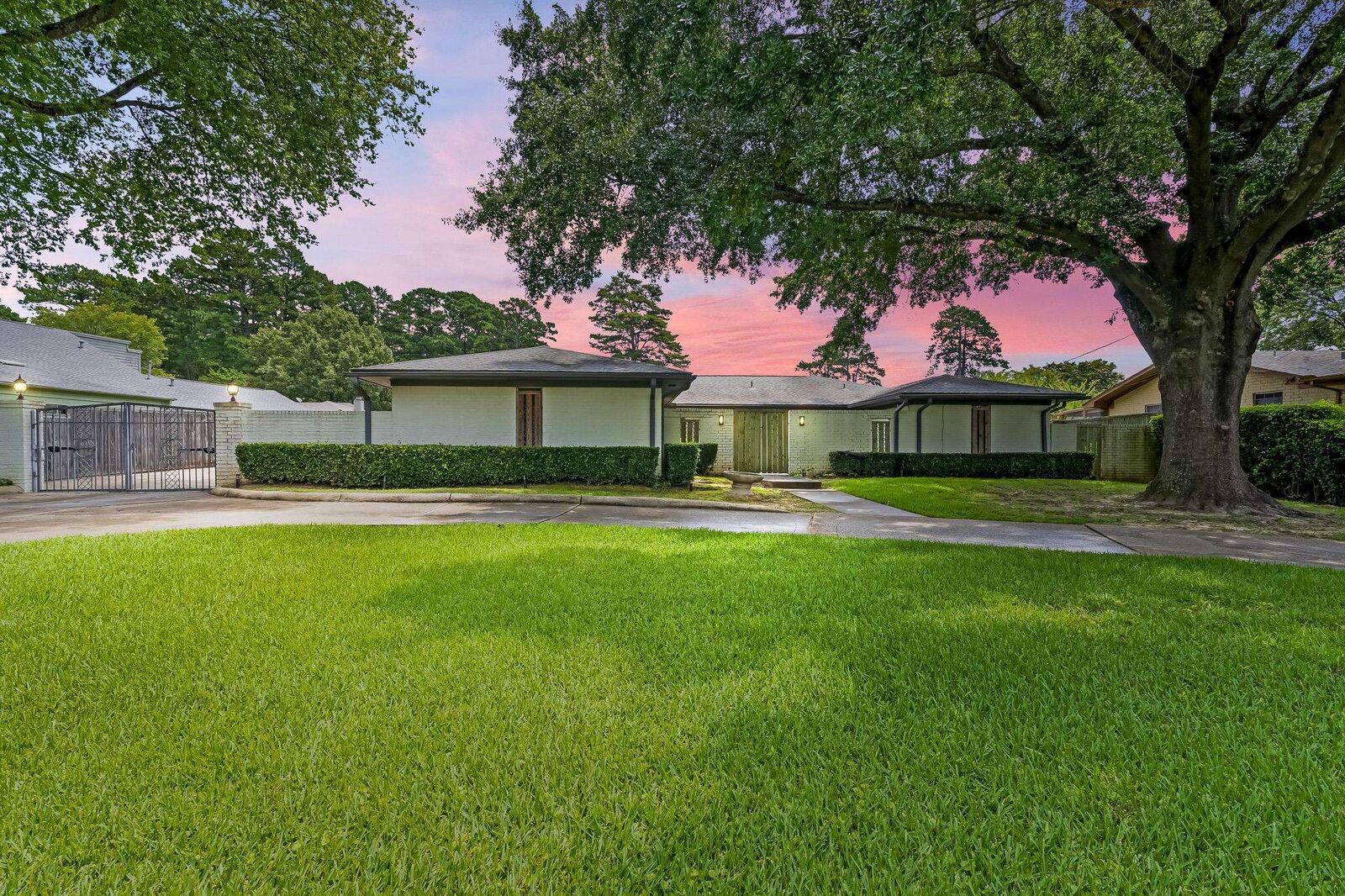 Property Photo:  2104 McCann Road  TX 75601 