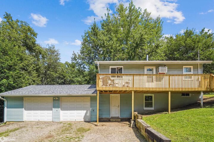 Property Photo:  5191 Skyline Drive  IA 52211 