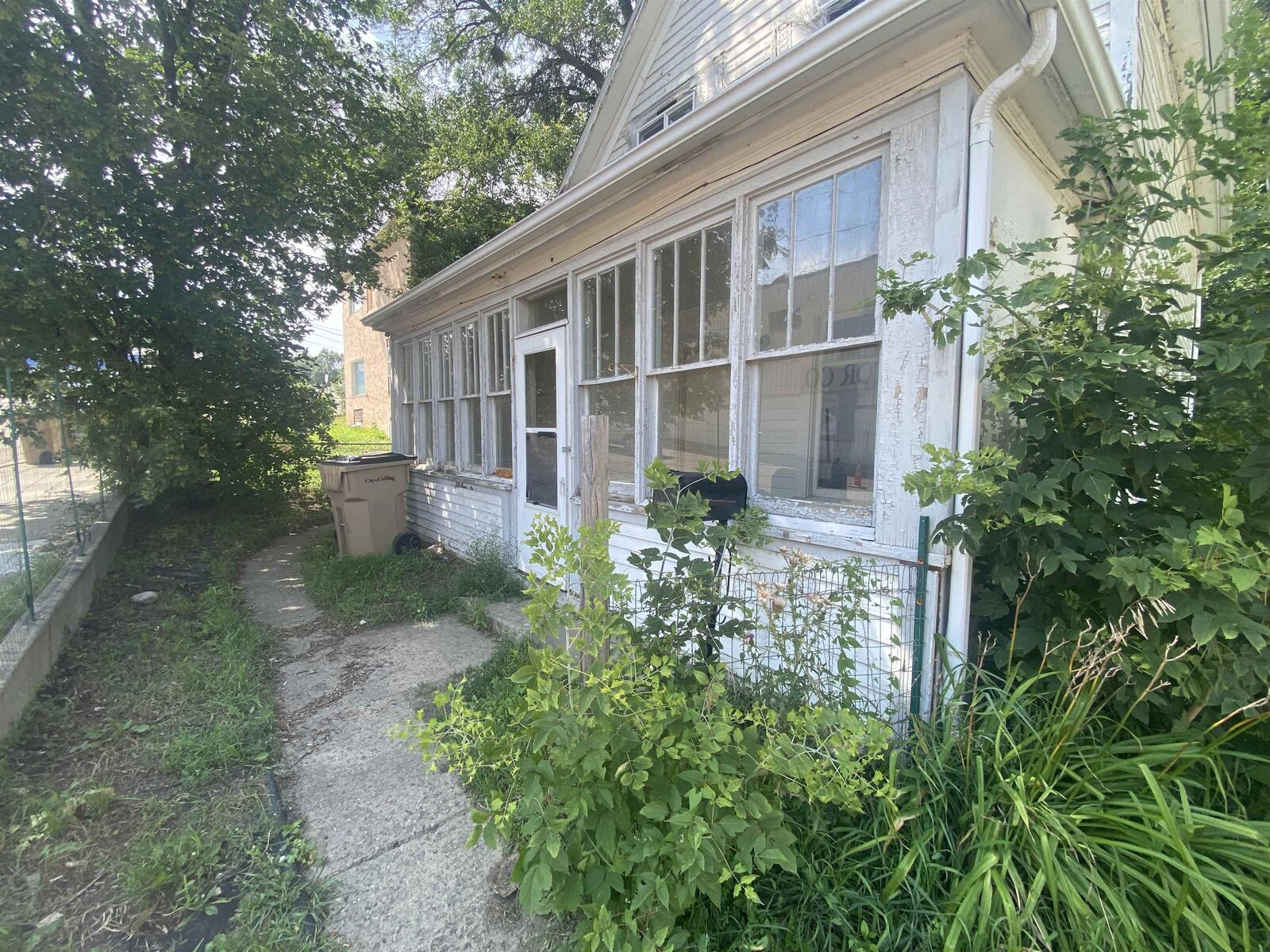 Property Photo: 508 Summit Drive ND 58701