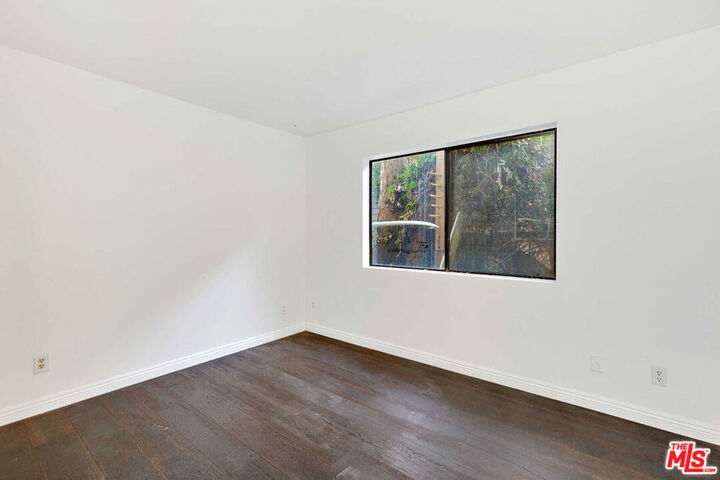 Property Photo:  29231 Heathercliff Road 3  CA 90265 