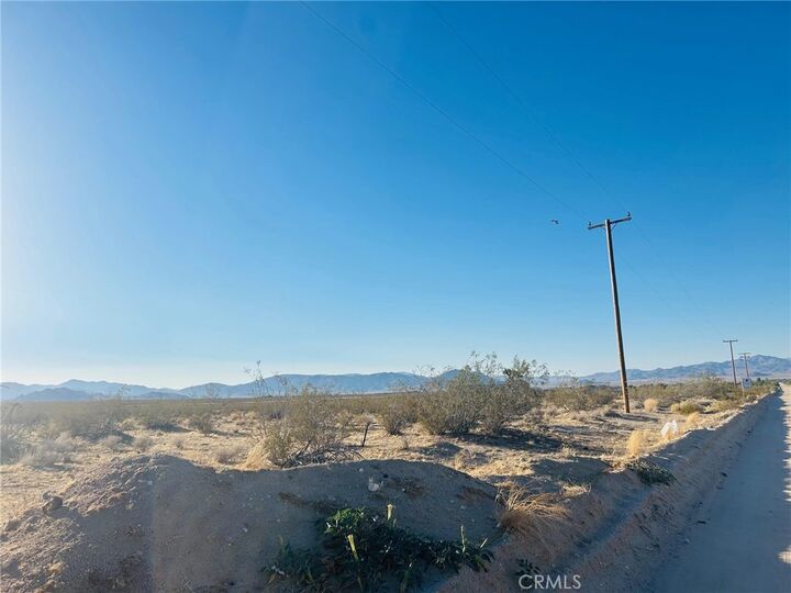 Property Photo: 9 Midway Ave CA 92356