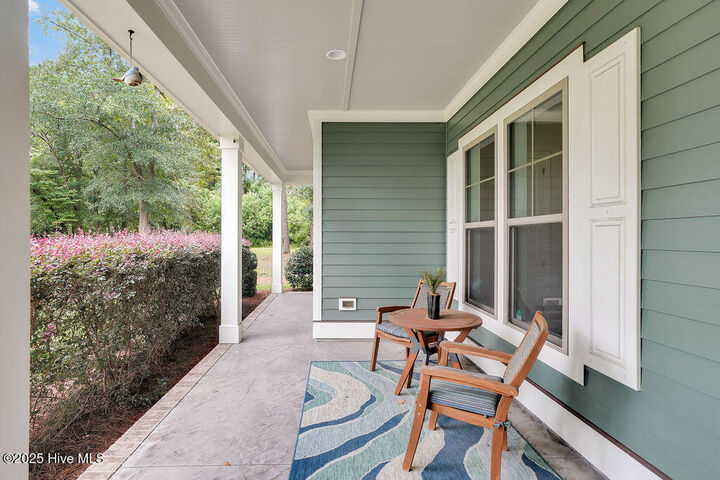 Property Photo:  424 Burgee Court  NC 28429 