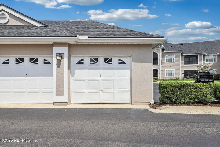 Property Photo: 225 Presidents Cup Way 105 FL 32092