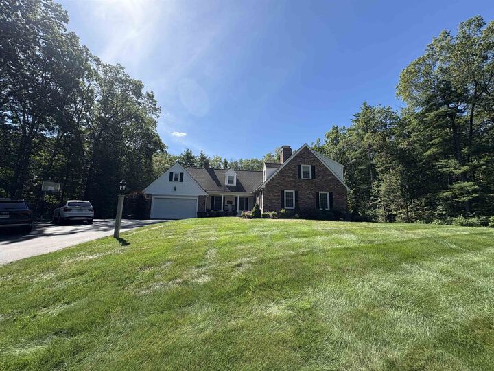 Property Photo: 42 Alsun Drive NH 03049
