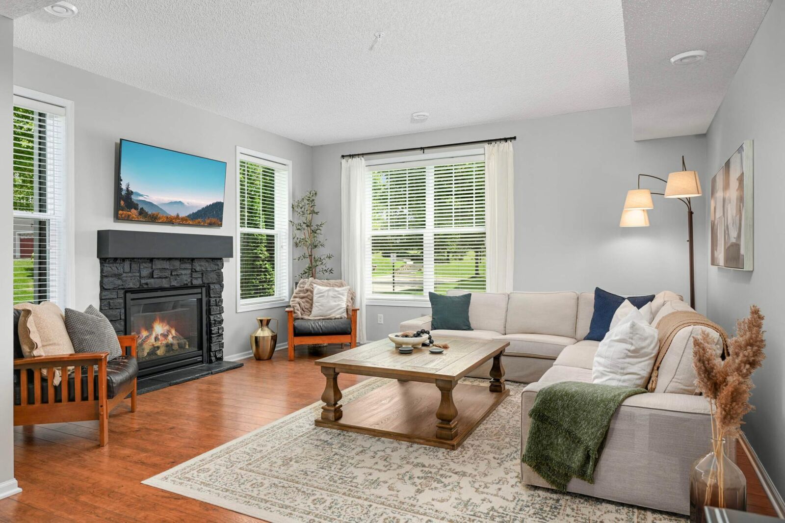Property Photo:  1820 Plymouth Lane 5  MN 55317 