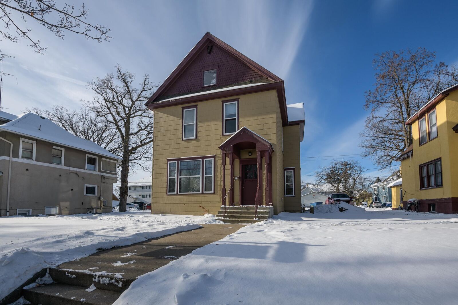 Property Photo:  711 6th Avenue S  MN 56301 