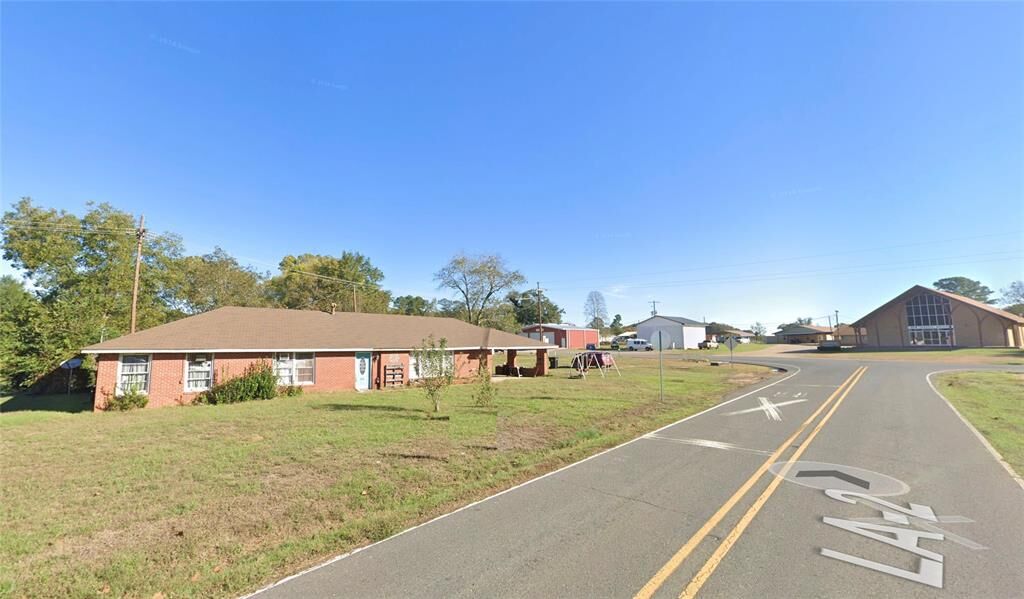 Property Photo: 5757 Highway 2 LA 71071