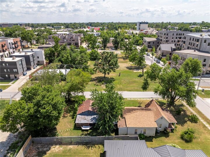 Property Photo:  SE F St And SE 3rd St  AR 72712 