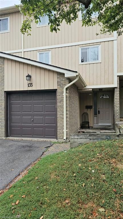 Property Photo:  51 Paulander Drive 135  ON N2M 5E5 