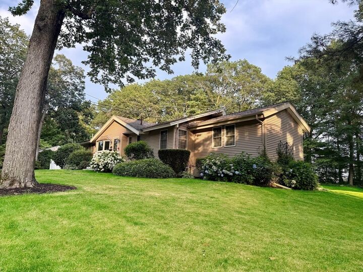 Property Photo: 14 Abbott Ln. MA 01824
