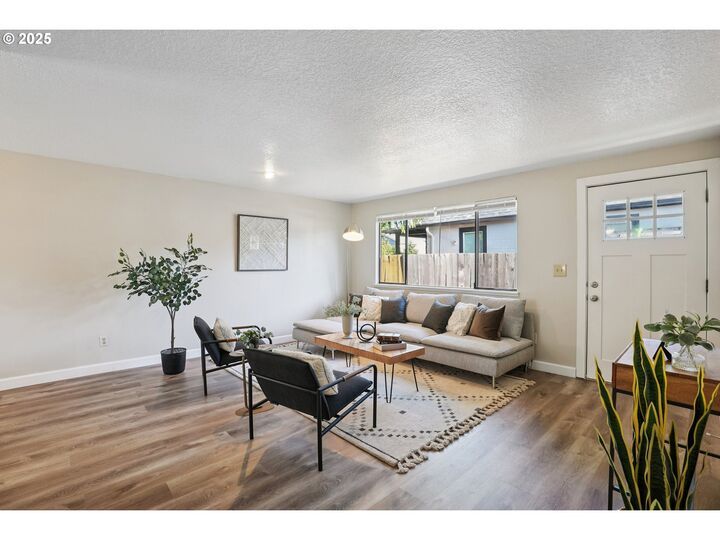 Property Photo:  5724 SE 83rd Ave  OR 97266 