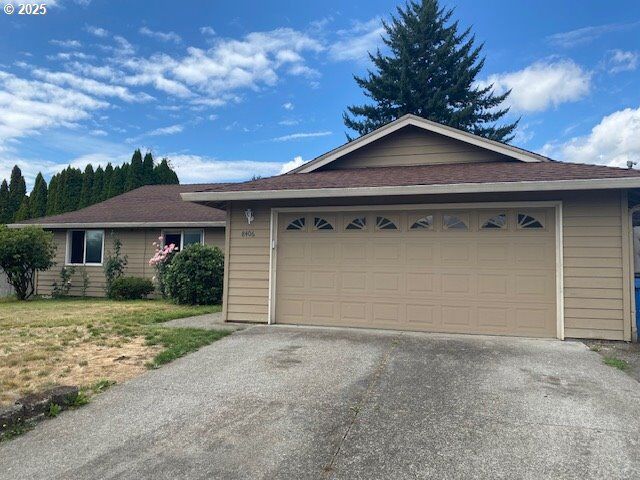 Property Photo:  8406 NE 105th Ave  WA 98662 