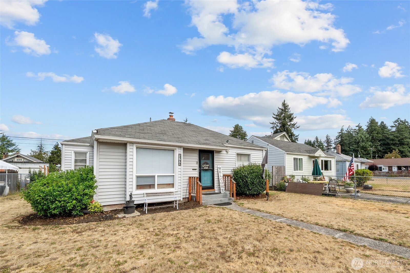 Property Photo:  4709 S American Lake Boulevard  WA 98409 