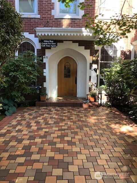 411  Boylston Avenue E 203  Seattle WA 98102 photo