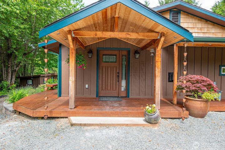 Property Photo:  25451  Lake Cavanaugh Road  WA 98274 