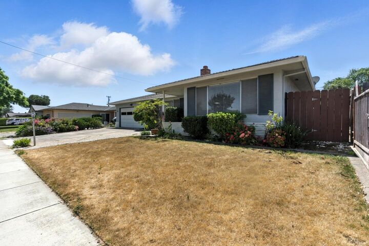 Property Photo:  790 Gary Street  CA 95020 