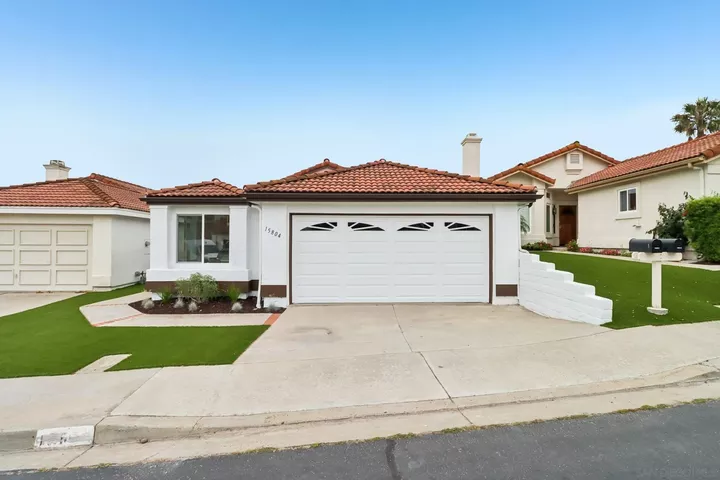 Property Photo:  15804 Caminito Cercado  CA 92128