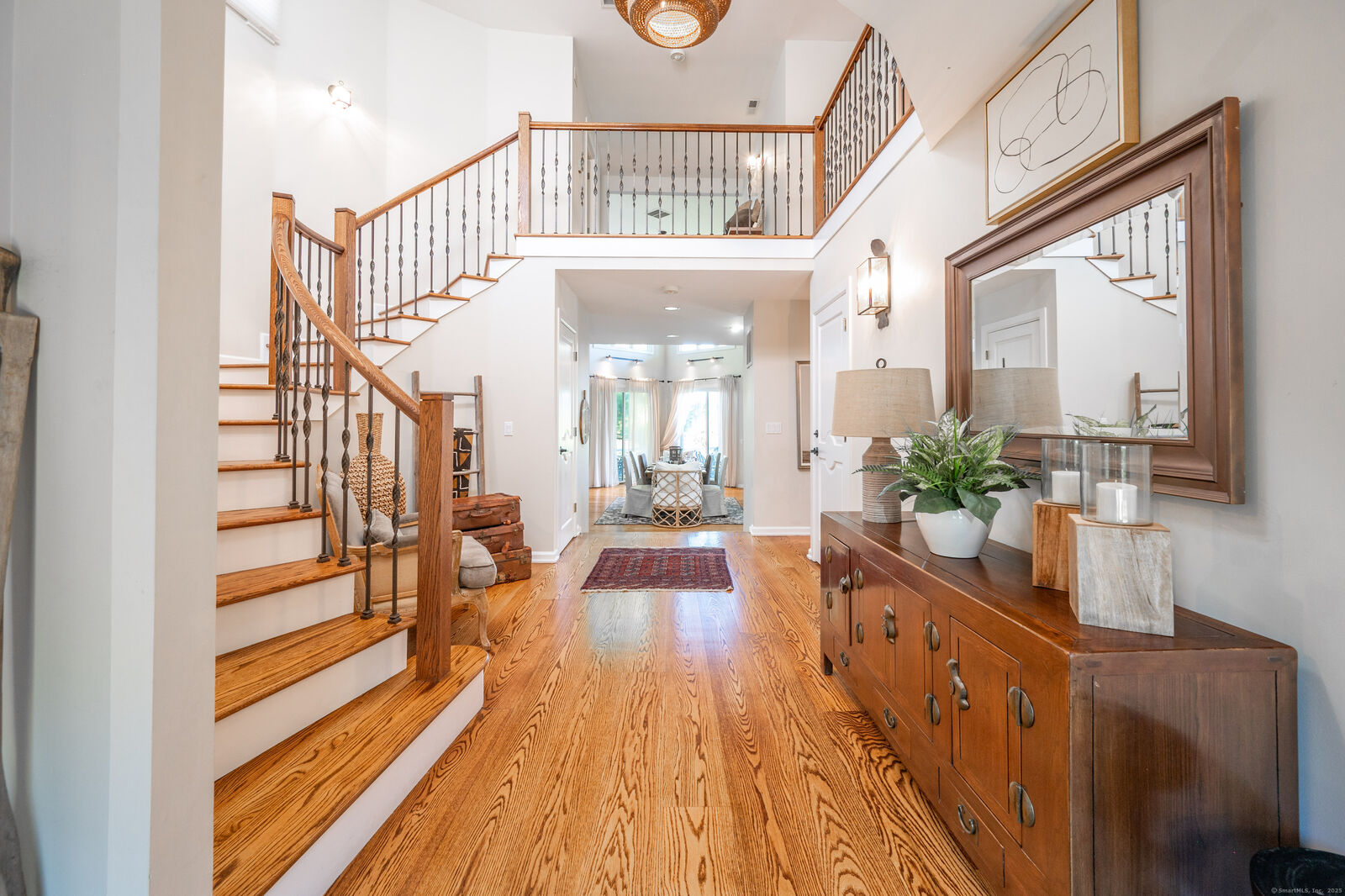 Property Photo:  20 Shore Road  CT 06811 