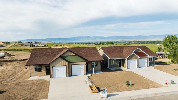 Property Photo:  608 Valley View Drive  WY 82801 
