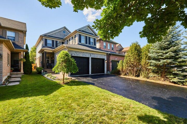 5 Blacksmith Lane  Whitby ON L1P 1N2 photo