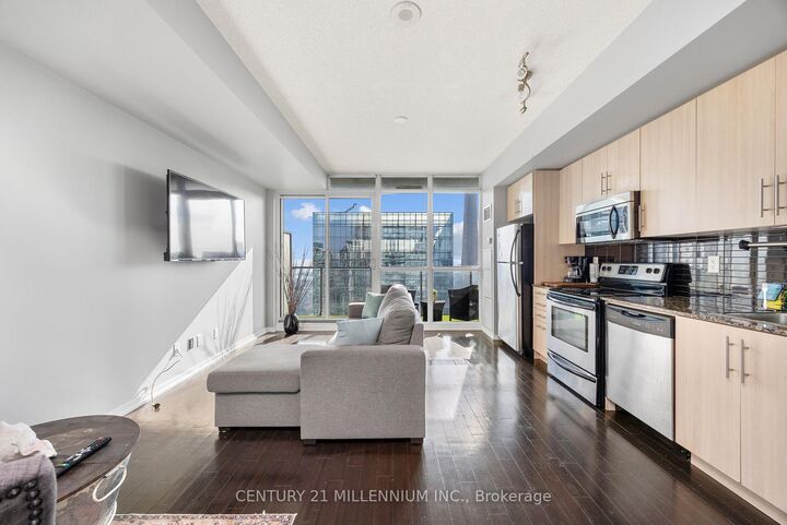 65 Bremner Boulevard W 4503  Toronto ON M5J 0A7 photo