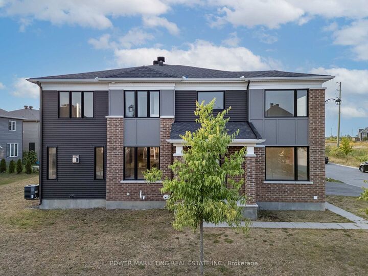 Property Photo: 701 Megrez Way ON K2J 6S9