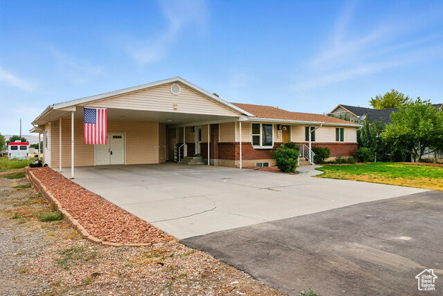 Property Photo: 139 N 100 W UT 84639