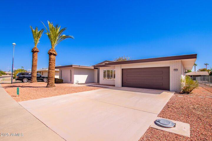 Property Photo: 9517 W Hidden Valley Circle N AZ 85351