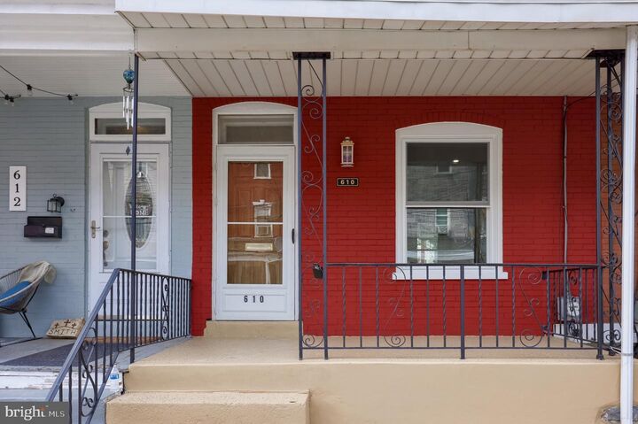Property Photo:  610 E Madison Street  PA 17602 