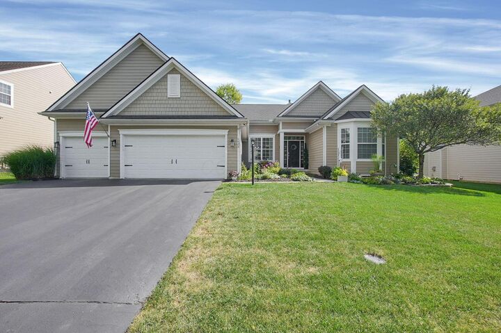 Property Photo: 6428 Fox Hollow Drive OH 43021