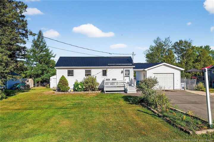 Photo de la propriété:  67 Renfrew Street  NB E4Z 4S5 
