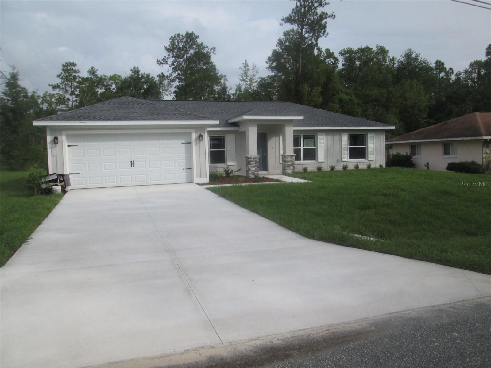 Property Photo: 77 Pecan Pass FL 34472