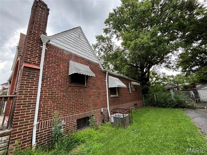 Property Photo: 5640 Hiller MO 63136