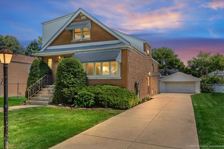 Property Photo: 10713 S Kenneth Avenue IL 60453