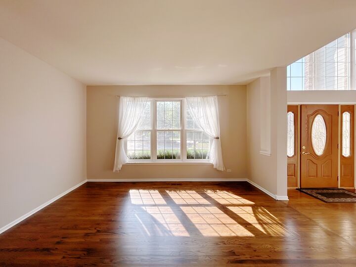 Property Photo:  3 Barton Creek Court  IL 60156 