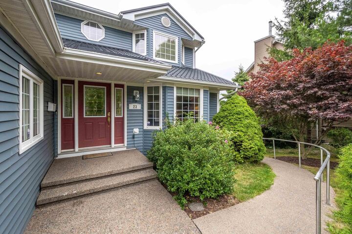 Property Photo:  23 Lakeshore Park Terrace  NS B3A 4Z4 
