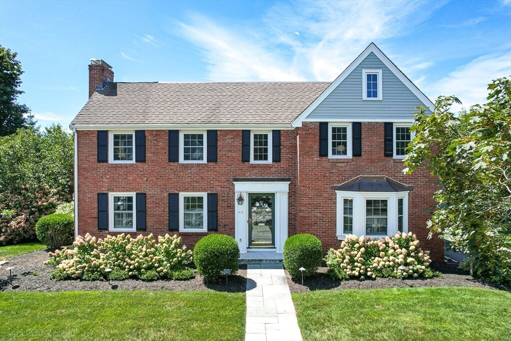 Property Photo:  48 Salisbury Street  MA 01890 