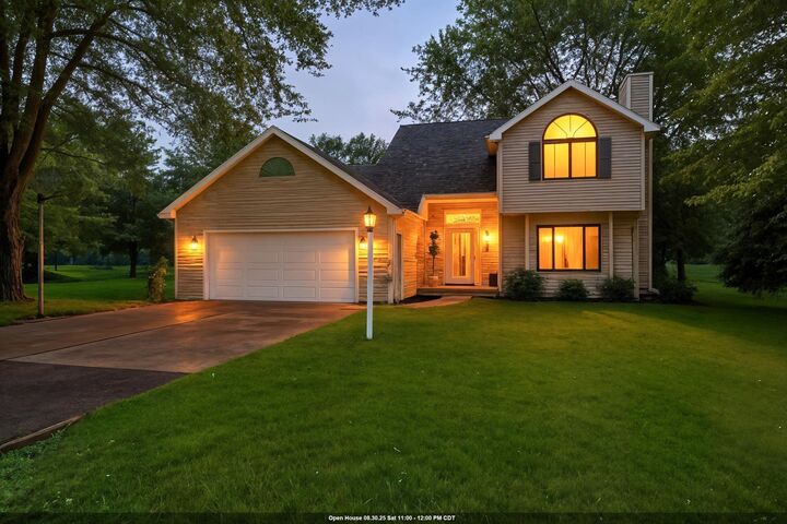 2429 S Carleton Avenue  Appleton WI 54915 photo