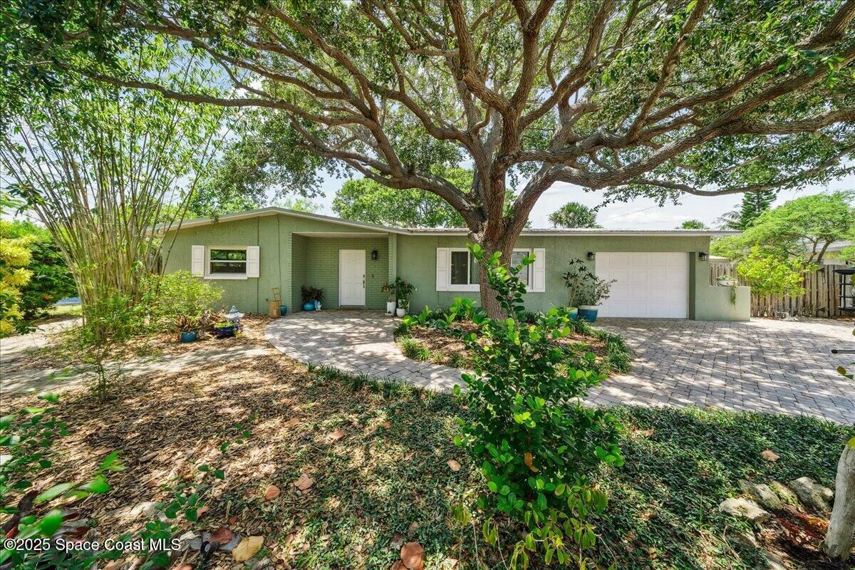 Property Photo:  1883 Gulf Court  FL 32903 