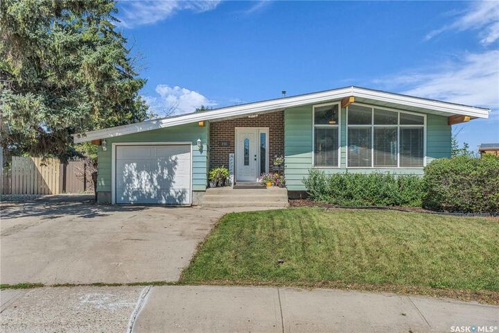 Property Photo:  156 Carmichael Road  SK S4R 6E2 