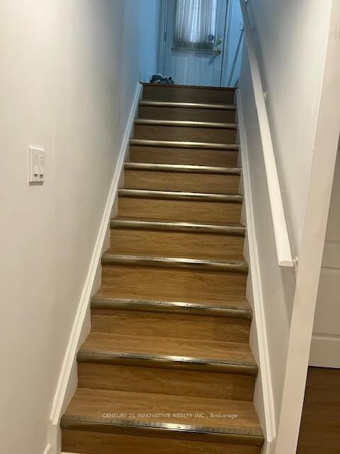 Property Photo:  43 Starfire Drive Bsmt Apt #2  ON M1C 5K1 