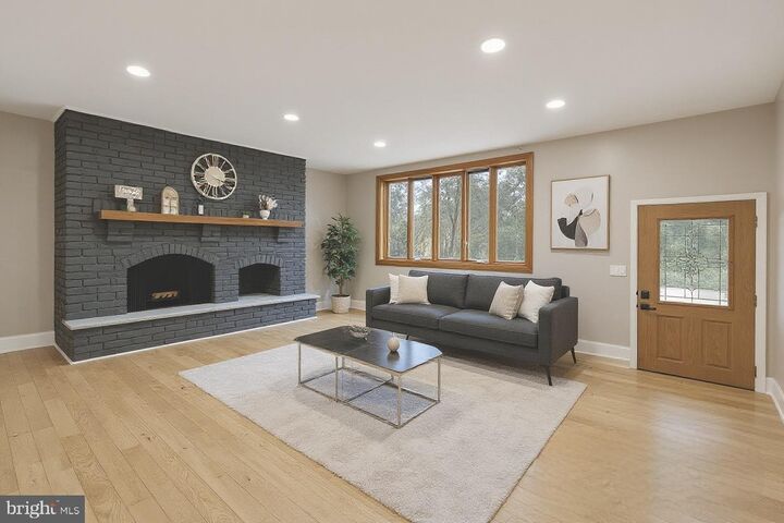 Property Photo: 10216 Ambridge Place PA 19114