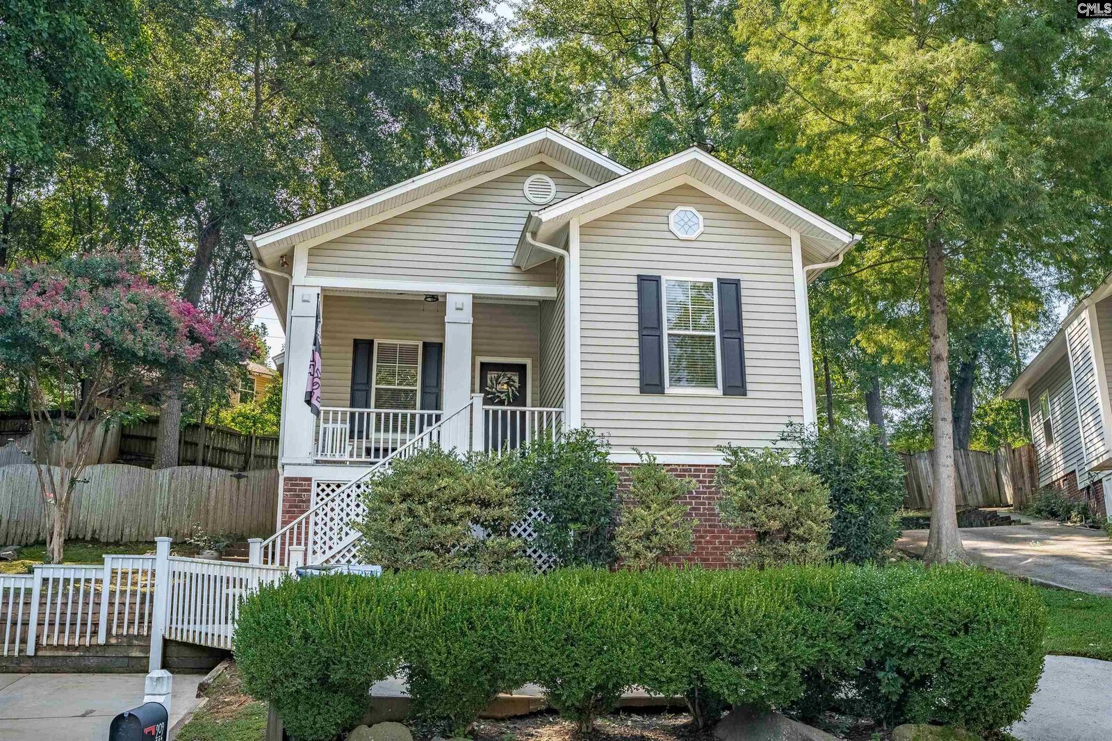 Property Photo: 209 Candleberry SC 29201