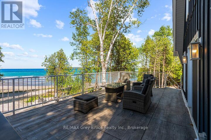 Property Photo:  504075 Grey Road 1 Road  ON N0H 2T0 